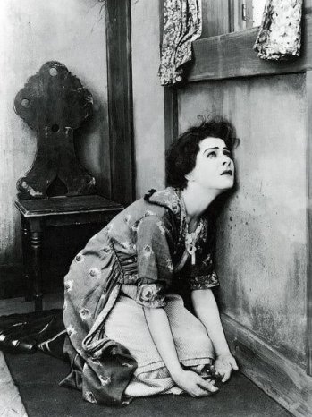 tumblr_llihe879qE1qiry1oo1_500 (1)